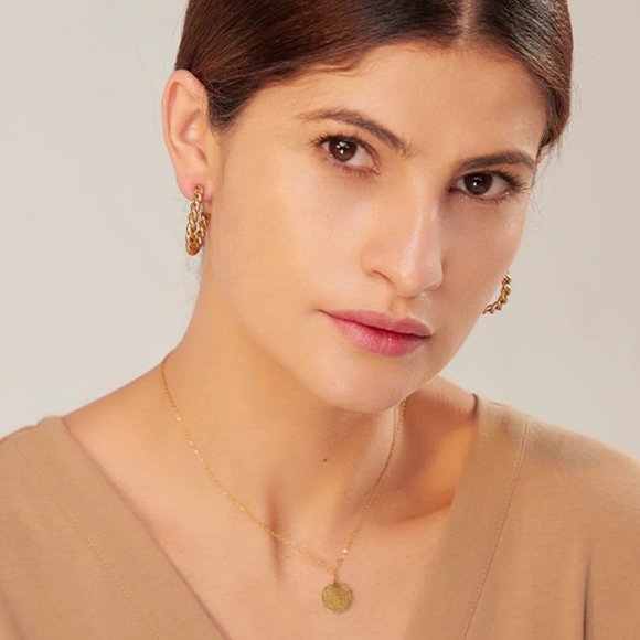 New 18K Gold Plated Braided Round Hoop Earrings - Picture 3 of 7